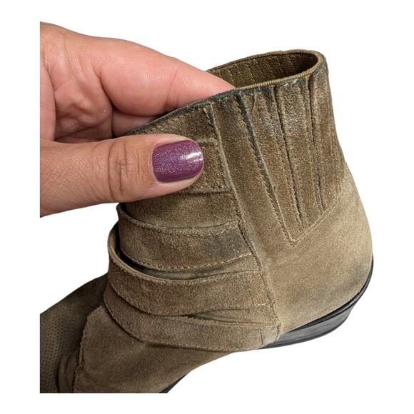 Toga Pulla Beige Suede Pointed Toe Western Four Buckle Ankle Boots 37 6.5 - Picture 3 of 7
